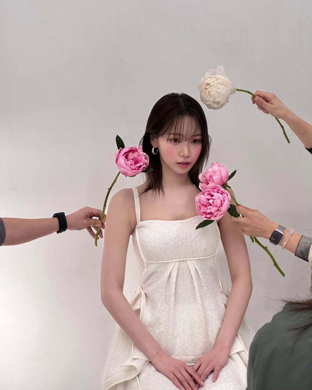 盤點6位擁有「黑洞美」反差魅力的KPOP女偶像！Karina、禮志呆萌爆擊，薇娟傻大姐形象太圈粉！-6