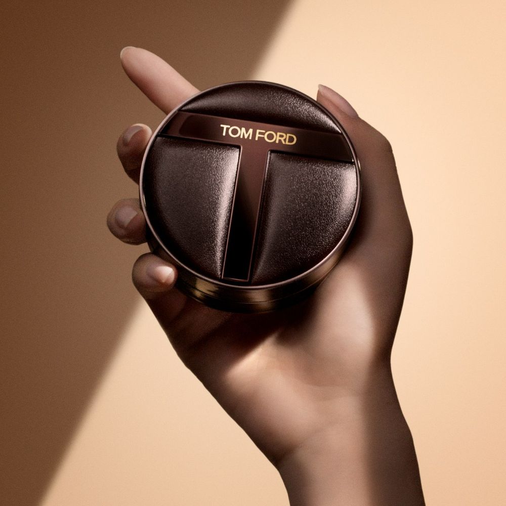 孔劉同款「煙管唇膏」夏季新色！TOM FORD超模黑跟緞光唇膏，輕盈潤澤＋柔霧緞光質地，3款高級裸唇玫瑰色調、絕美登場！-5