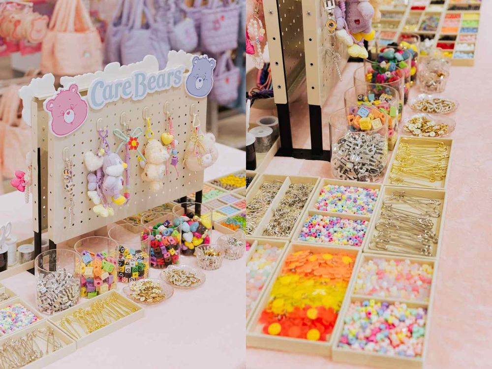 Grace Gift聯手Care Bears快閃林口三井！「絨毛飲料提袋盲盒」要買爆、還可以DIY熊熊吊飾！-14