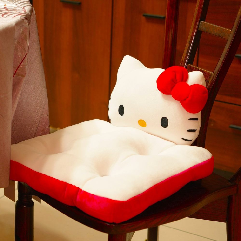 7-ELEVEN開賣三麗鷗家居小物！Q翻天「Hello Kitty絨毛面紙套、布丁狗椅墊」脆友都搶著買！-7