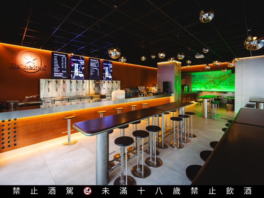 全台首間海尼根概念店來了！爆美太空風格店裝超好拍、「曼伽羅」三款限定特調必點一次看！-8