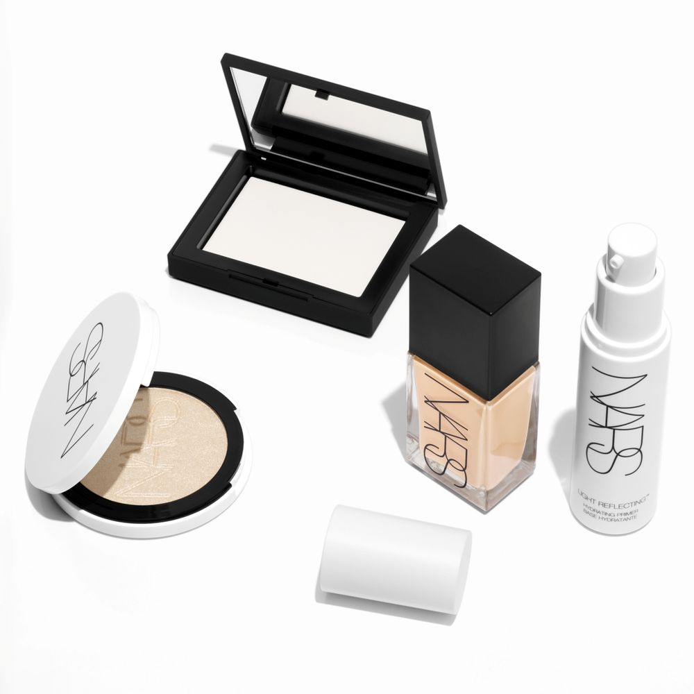 2025最閃耀打亮盤上市！NARS「裸光幻閃亮采餅」超美透光質地＋原生膚感，一刷韓系水光肌一秒完成！-5