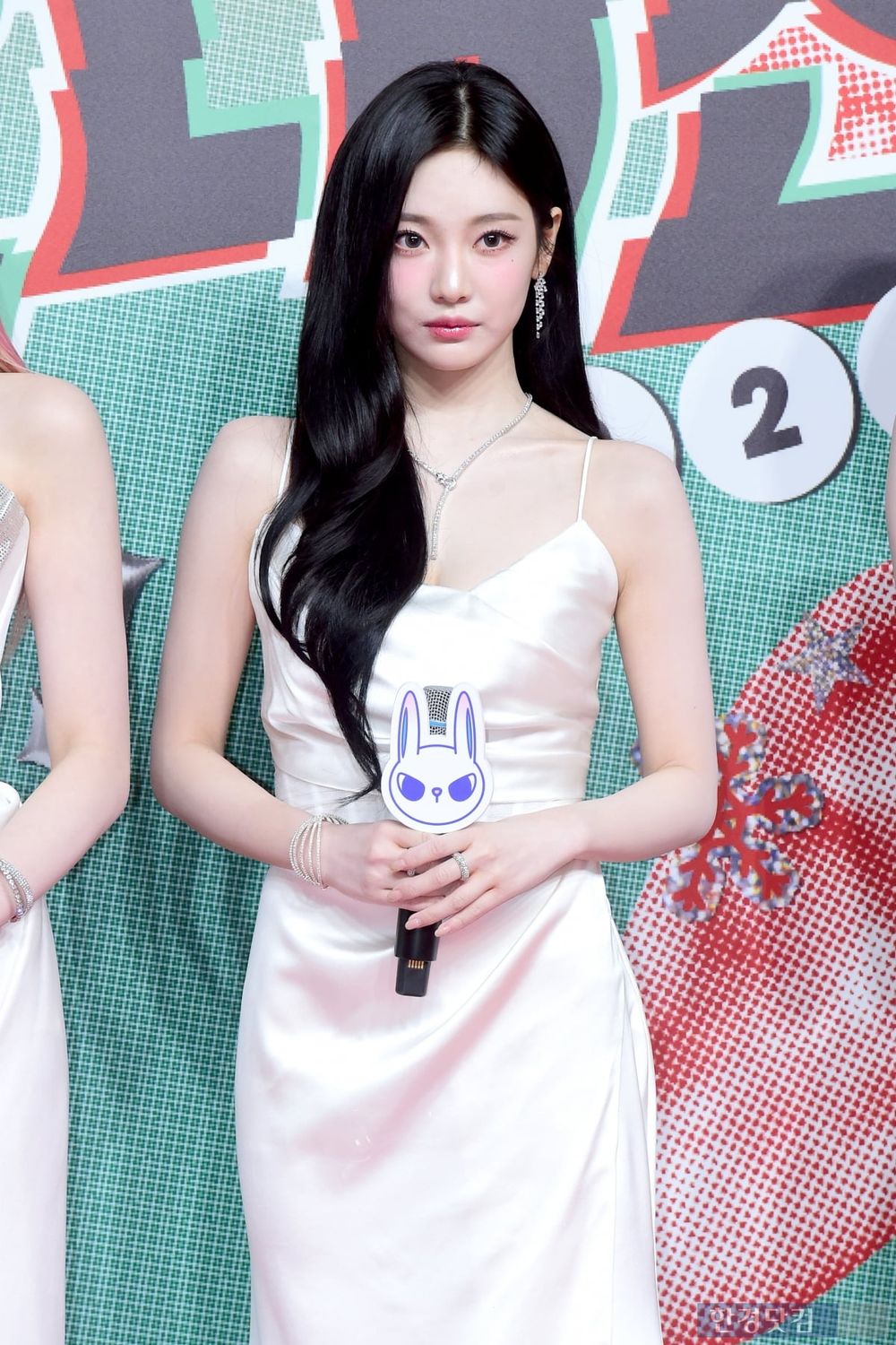 韓網票選7位最受歡迎貓咪相女偶像！Jennie高冷甜美兼具，禮志、寧寧入榜！-6