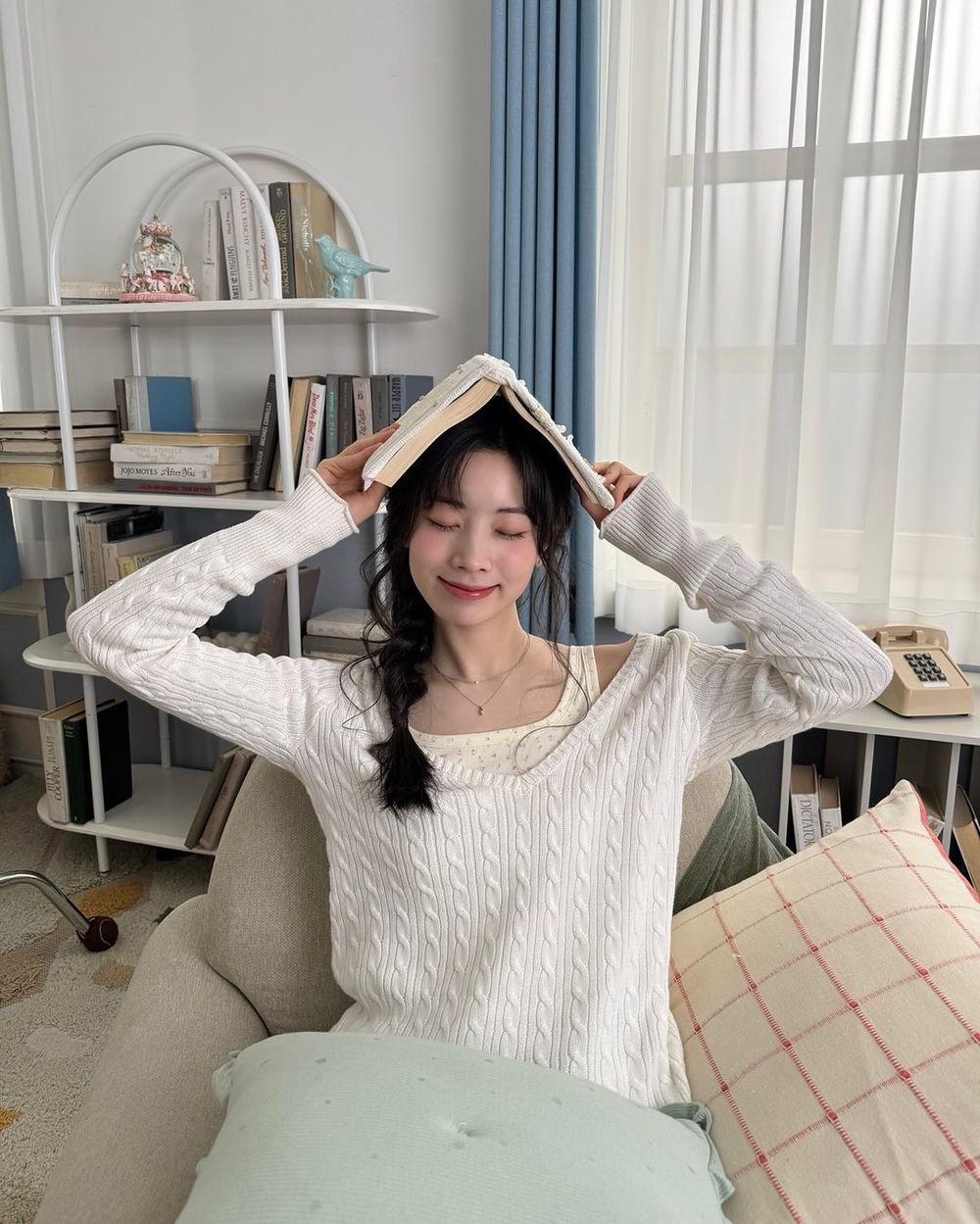 高端美妝資源都愛TWICE！Momo代言香氛被稱「液體鑽石」、Sana公認帶貨女王...，頂級保養品獨愛Mina！-9