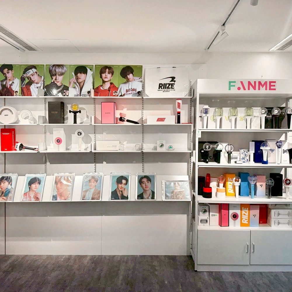 超狂韓星周邊專賣店FANME來了！aespa、RIIZE、NCT應援手燈專輯超齊全，滿額再抽人氣男女團小卡！-17