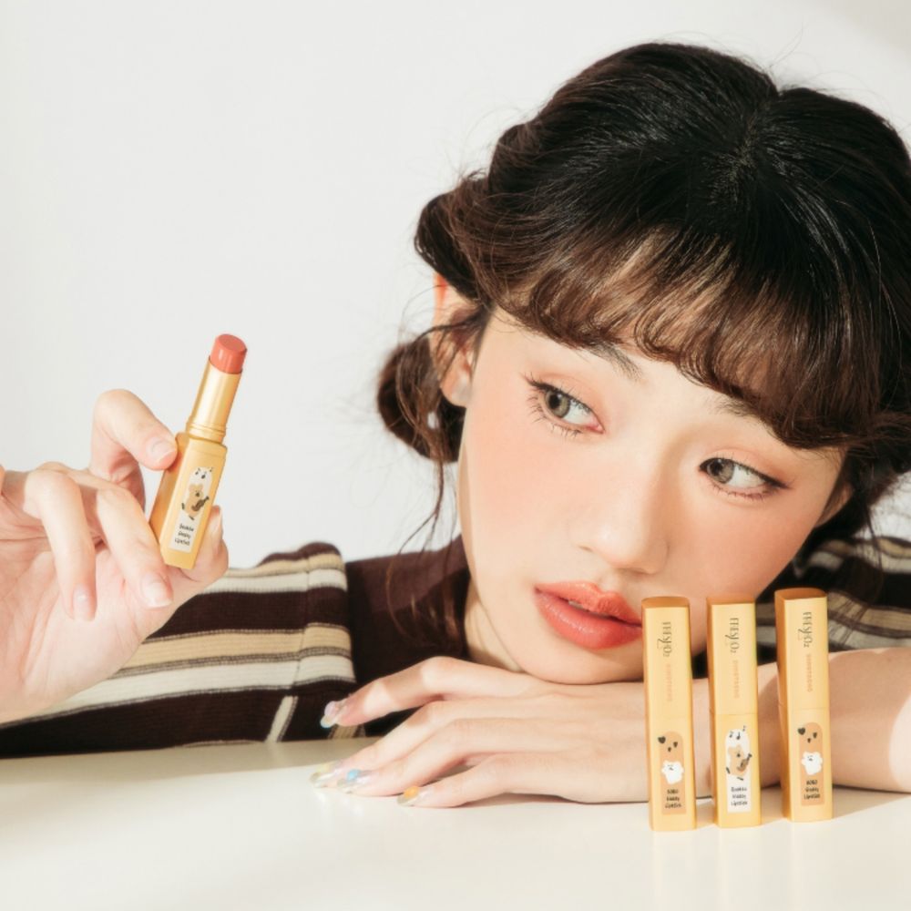 FreshO2 X DINOTAENG「呆萌町聯名系列」登場！矮袋鼠13款可愛爆擊彩妝周邊限量發售，399元起開搶！-6