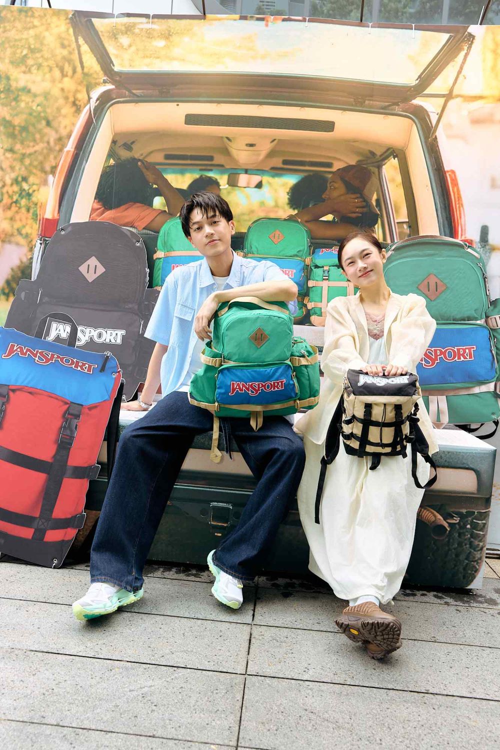JanSport回來了！重返台灣「快閃店」在這！韓劇鬼怪同款、韓妞最愛小包型號一次看！-15