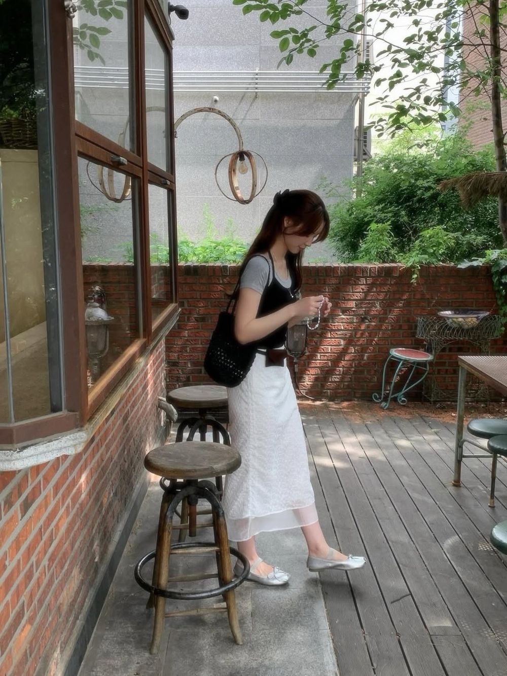 不一定要穿襯衫！韓妞職場「好感度穿搭」法則！選對顏色大加分、新鮮人必看！-10