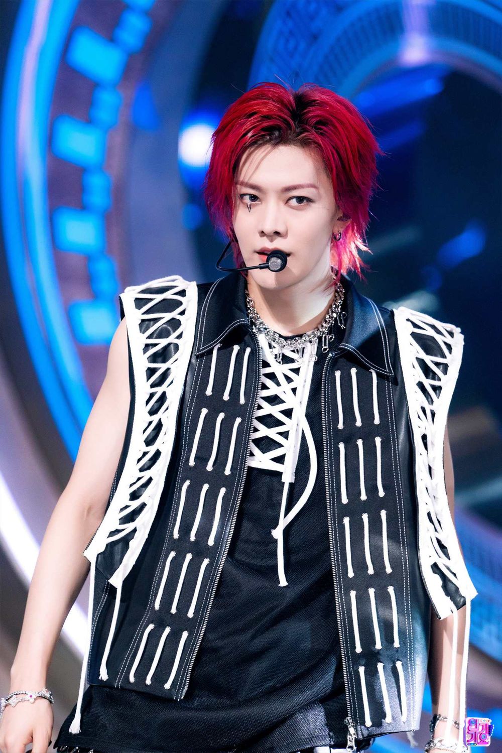 韓網票選最受歡迎的「野狼相」KPOP男偶像！方燦、道勳榜上有名，台灣成員NICHOLAS被封天選狼人！-7