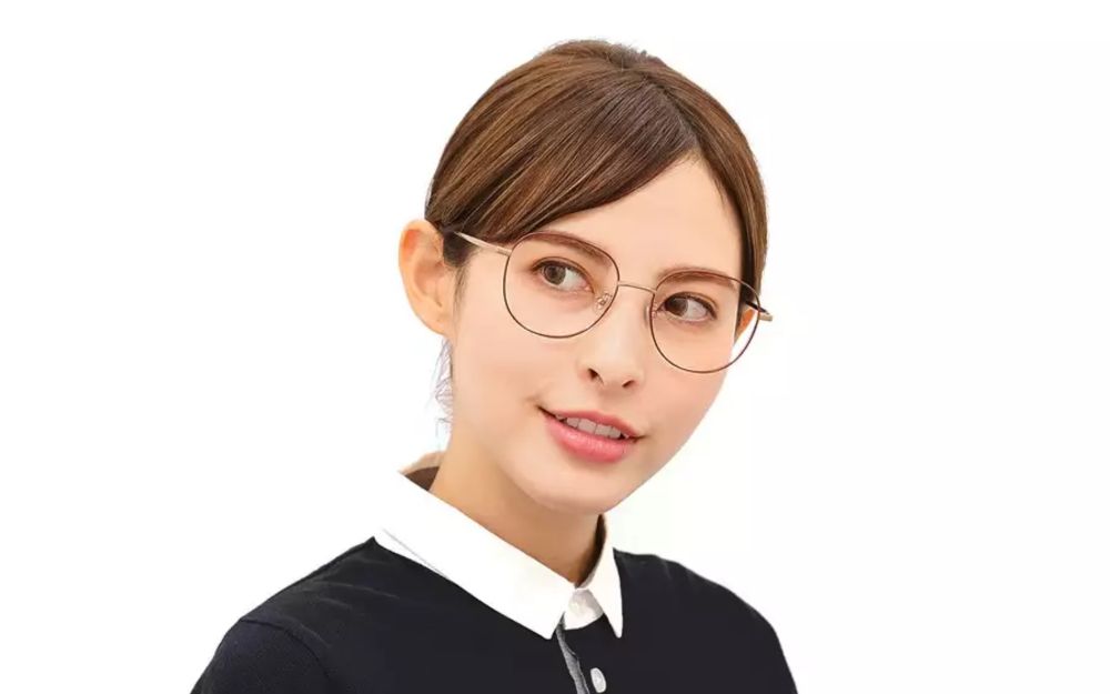 Jins這支日本超紅！5間台灣女生摯愛「平價眼鏡品牌」熱銷型號特搜！穿搭就差一副眼鏡！-8