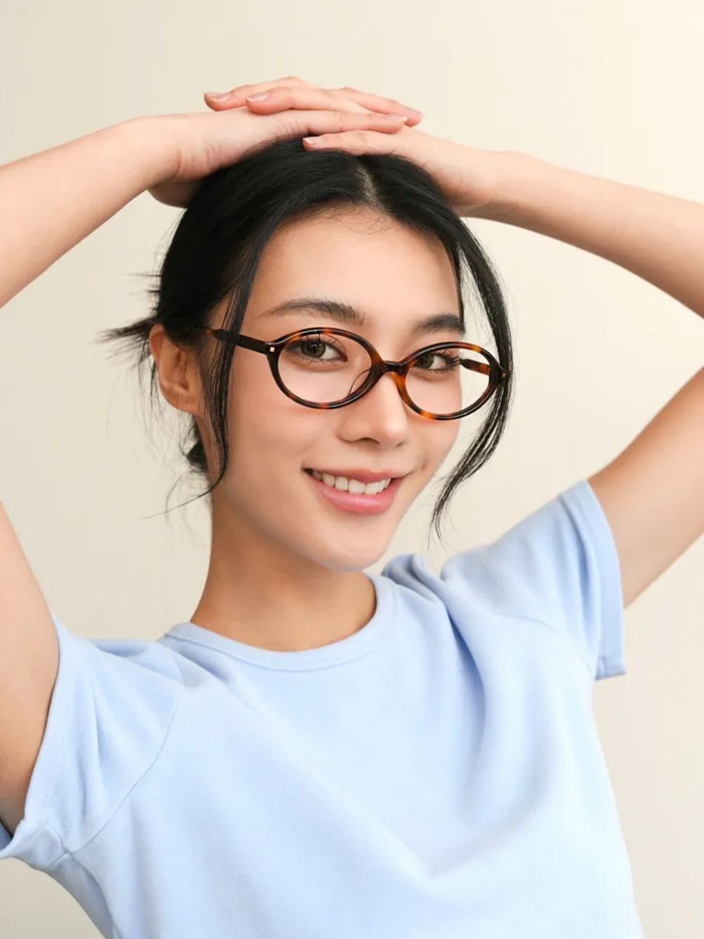Jins這支日本超紅！5間台灣女生摯愛「平價眼鏡品牌」熱銷型號特搜！穿搭就差一副眼鏡！-10