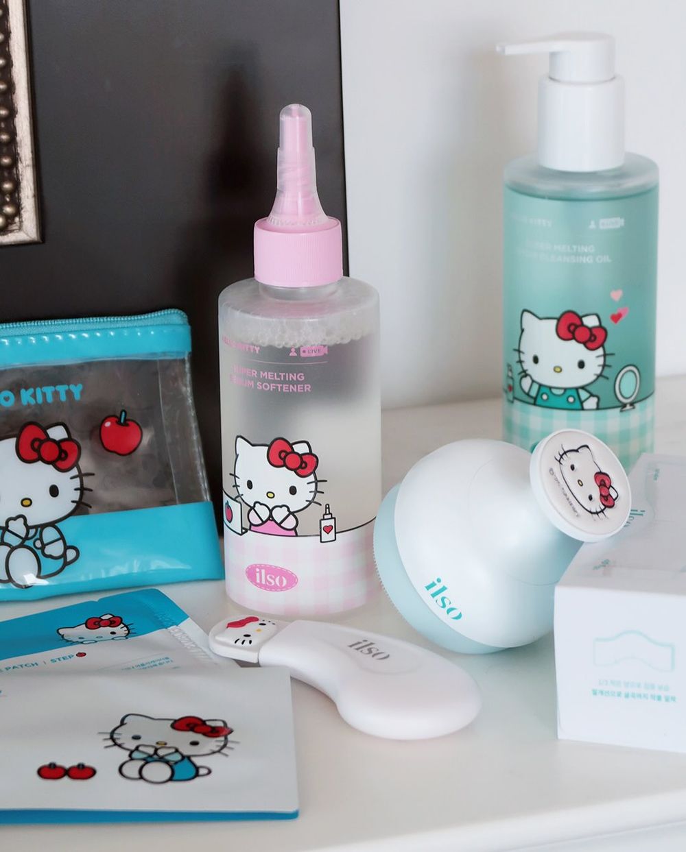 OLIVE YOUNG三麗鷗聯名可愛無極限！ilso粉刺導出液、鼻貼換上Hello Kitty包裝，凱蒂貓黑頭鏟必收藏！-11