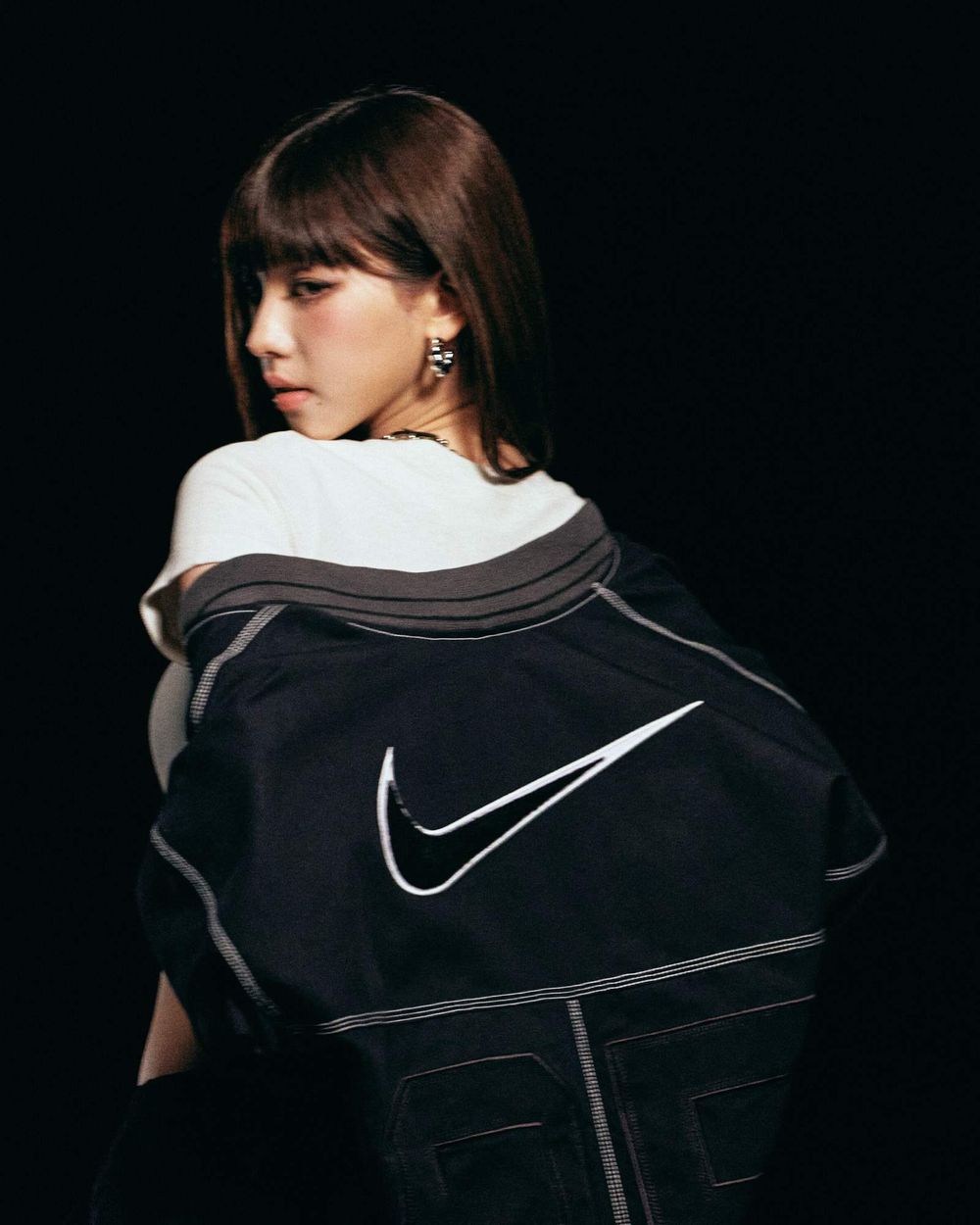卡寶身價再漲！Karina確定拿下NIKE代言！這雙同款「女神球鞋」準備要被搶爆了！-6