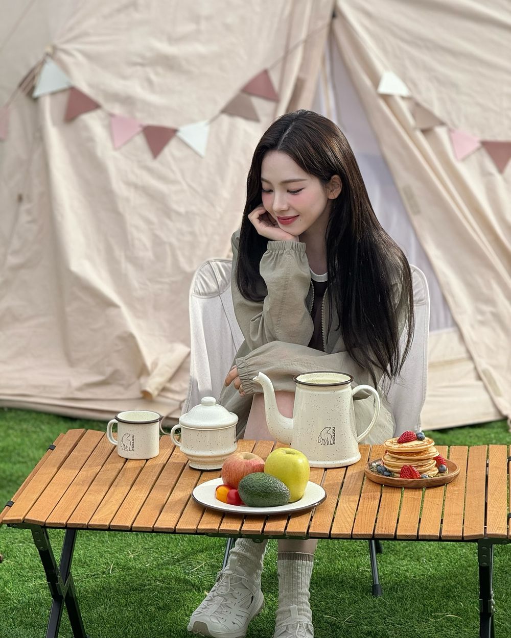 韓網票選6位最強「大胃王」KPOP偶像！Karina、珉奎食量超驚人，Jin竟能一天嗑8餐！-2