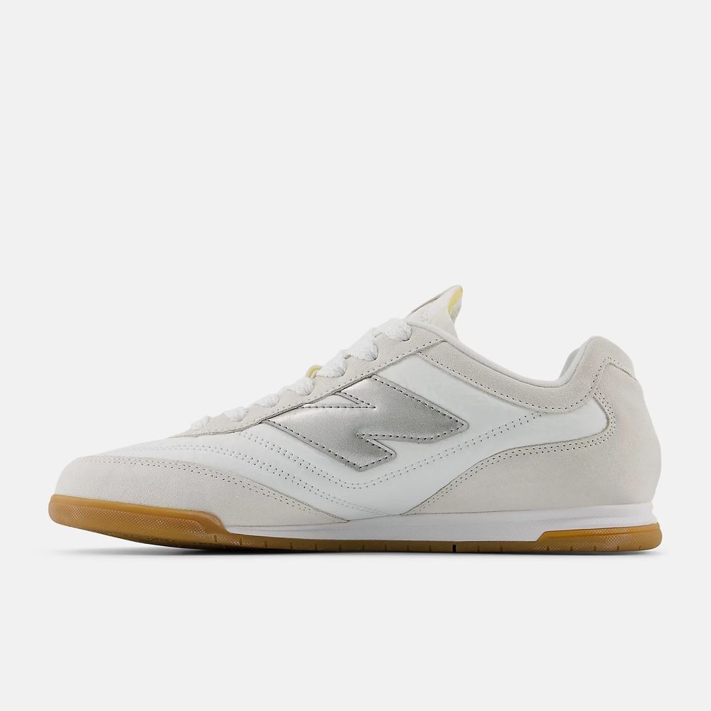 New Balance下半年預爆款球鞋Top5！IU新歡是這雙、奢牌平替款台灣也要開賣了！-3