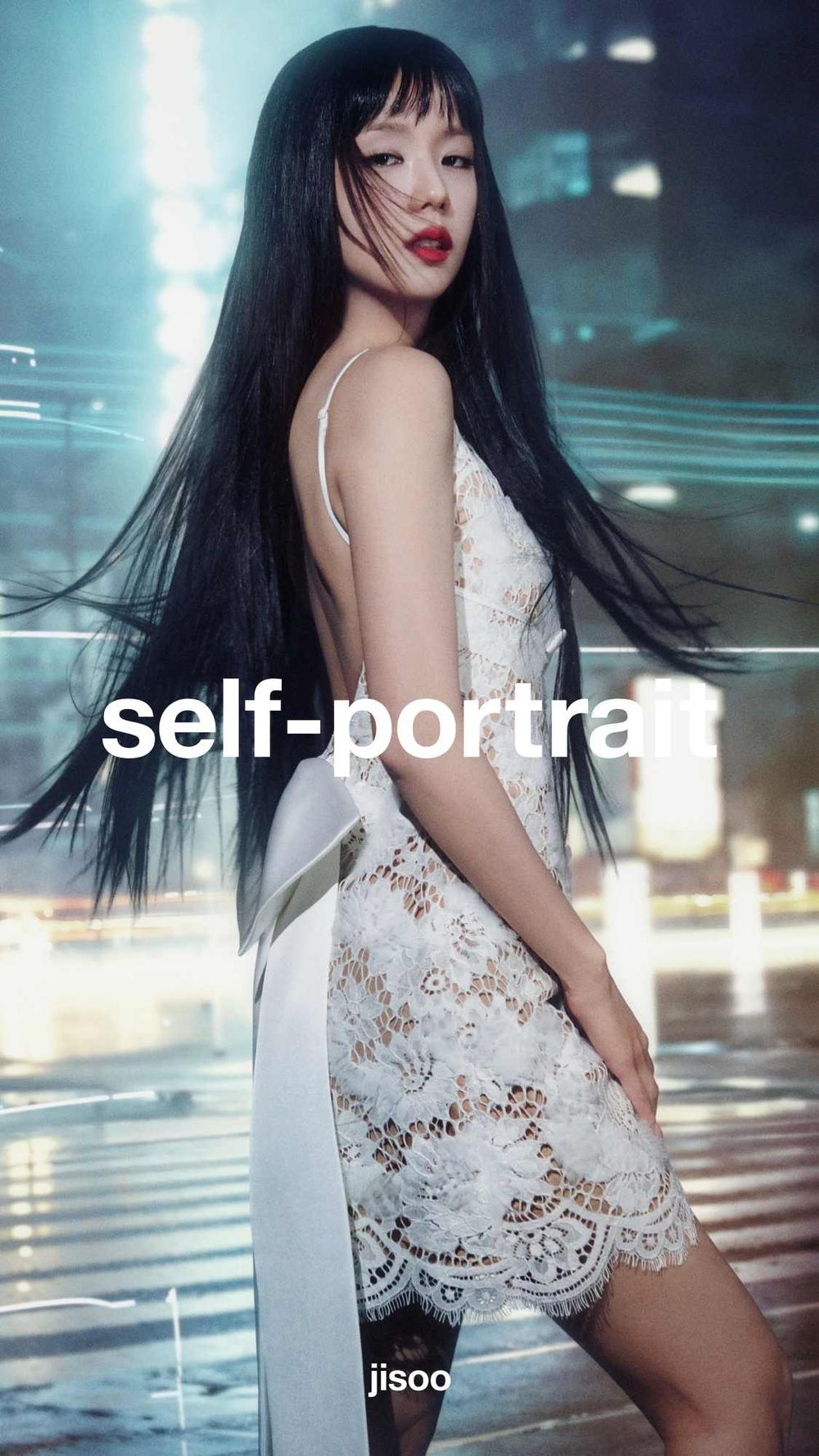 AI女神降臨！Jisoo最新Self-Portrait形象「短瀏海+黑長直髮」冷艷風！每張照都是桌布等級！-2