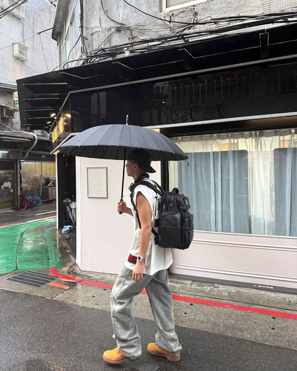 SVT豪雨小分隊來台！小老虎Hoshi也跟上「台灣感性」風潮，手拿地瓜球太可愛！-6
