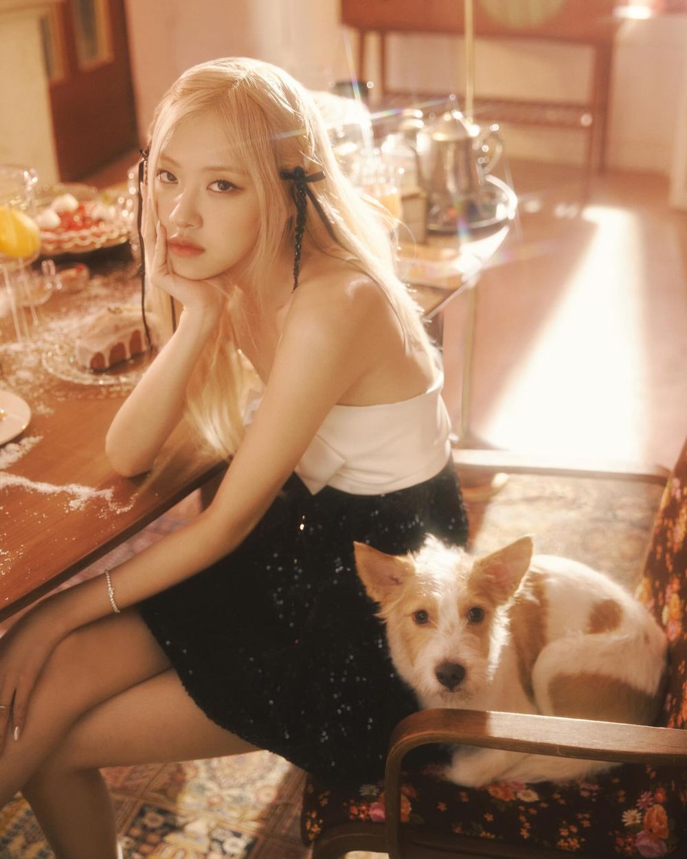BLACKPINK X 寵物組合大公開！Rosé、Lisa都為毛孩開設IG帳號，互動暖翻粉絲！-7