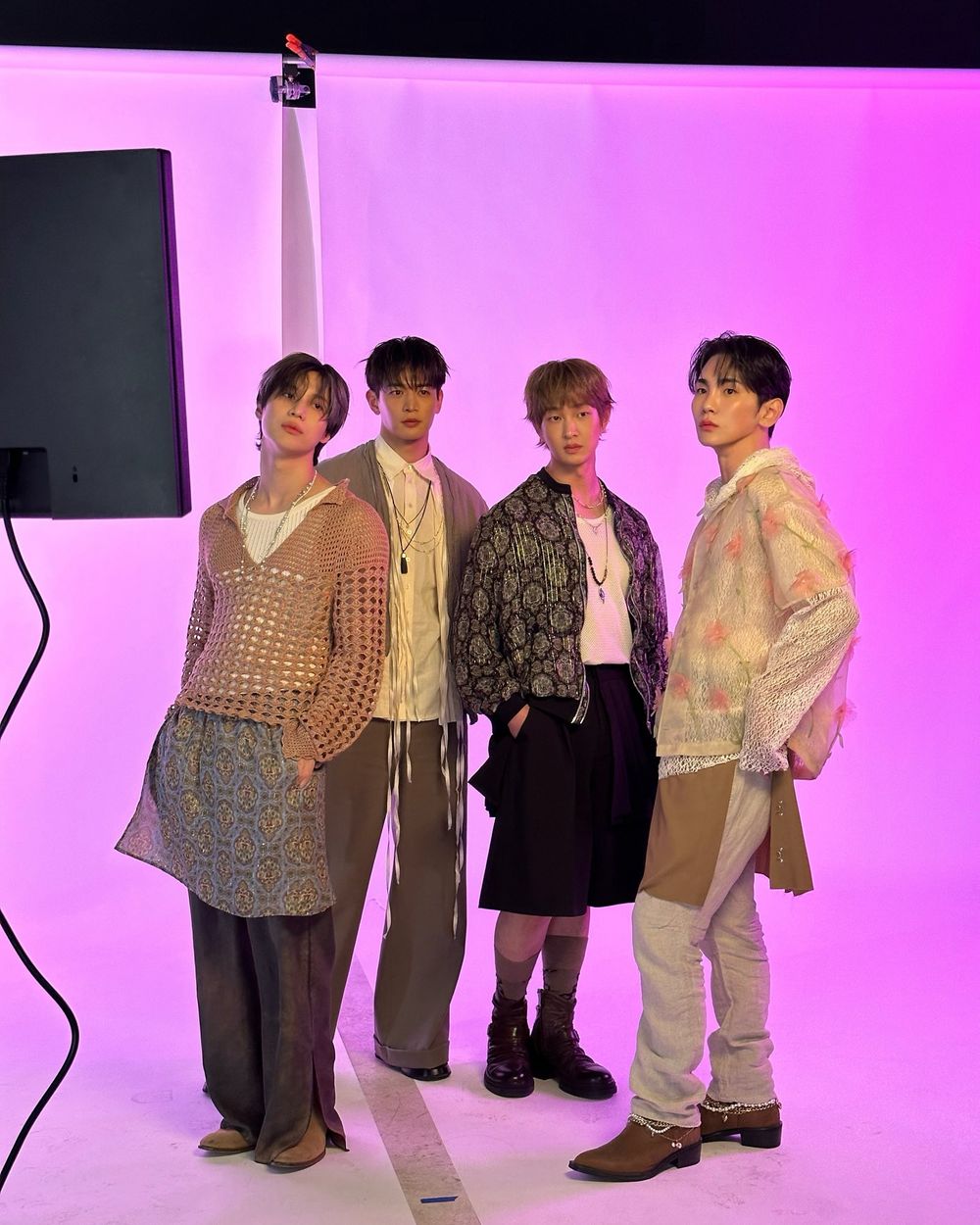 韓網熱議6組KPOP男團「軍白期」時長！BTS防彈集體入伍掀話題，SJ竟花3000天才合體！-11