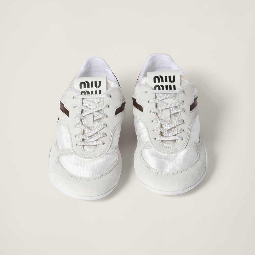 絕不踩雷！Miu Miu六款「七夕情人節禮物」推薦！Momo同款後背包好燒、小臉墨鏡一萬多收！-15