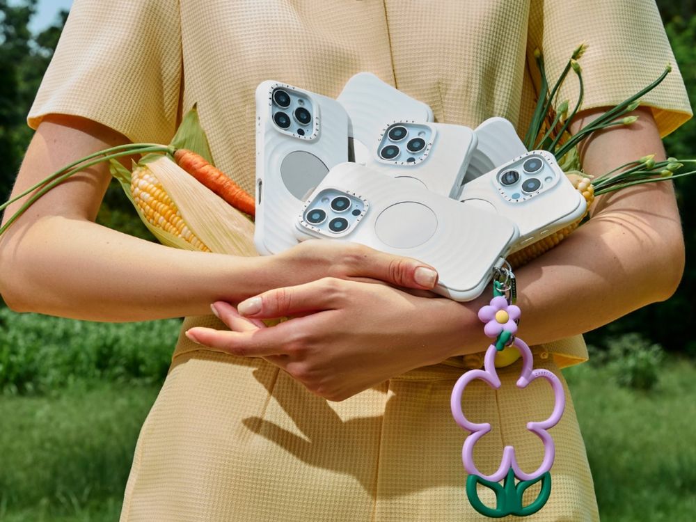 Karina、車銀優、GD都加入「水波紋手機殼戰士」行列！ CASETiFY 竟出「鏡子款」超想買！-7