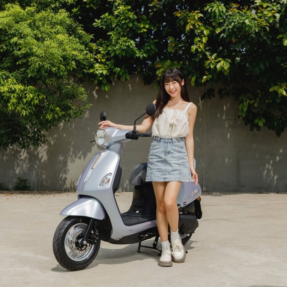 2025最新3款適合女生機車推薦！Gogoro無印良品聯名奶茶色機車美翻、SYM「這台」脆友都激推！-3