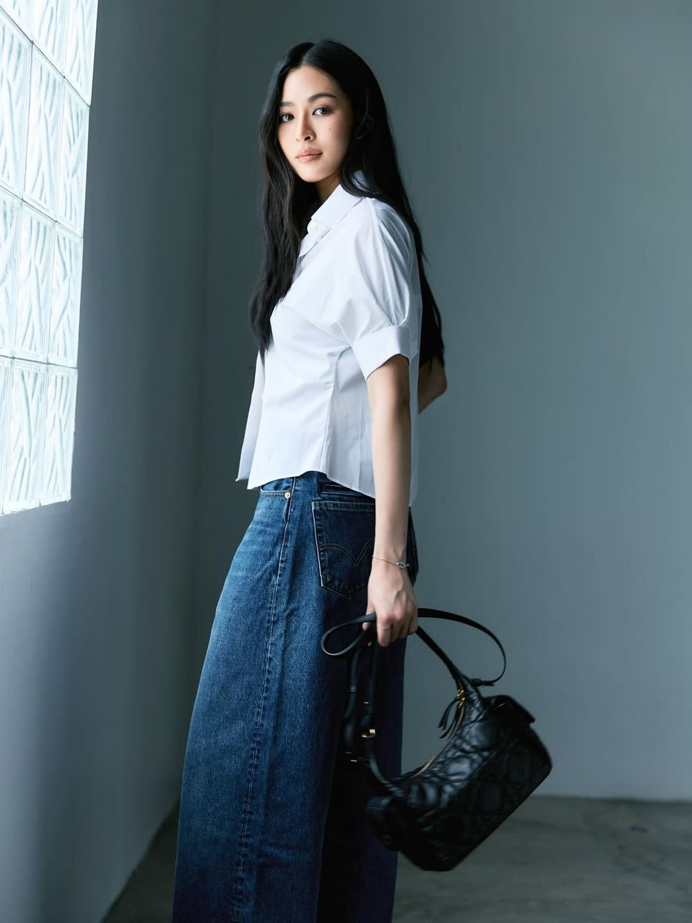 Dior超寵「鄺玲玲、Orm」泰星雙姝！秒送上新爆款「D-Dream腋下包」讓人一眼心動！-2