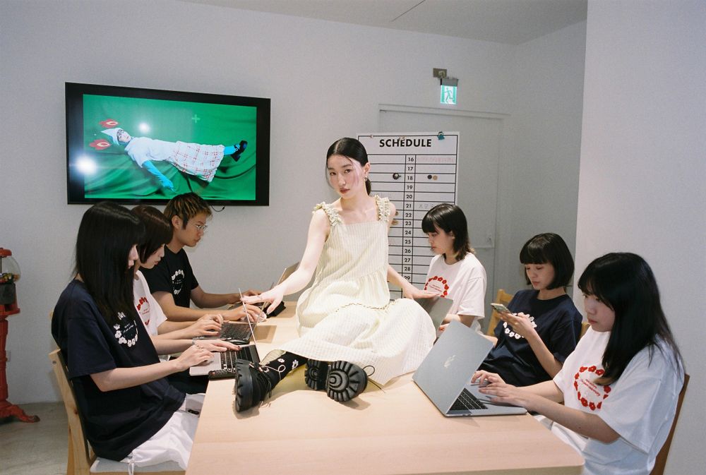 嬌小女生愛牌mini matters快閃店來了！新款直接試穿帶走、滿額還送超可愛花花杯墊、地毯！-10