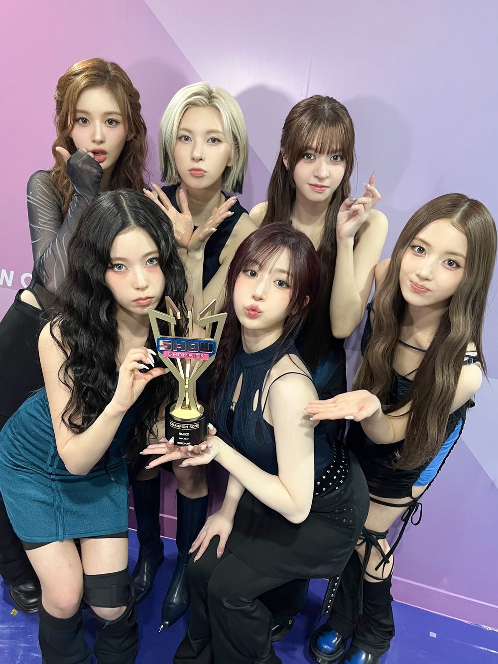 2025上半年女偶像專輯初動排行TOP7！IVE、i-dle破百萬，冠軍實力太驚人！-8