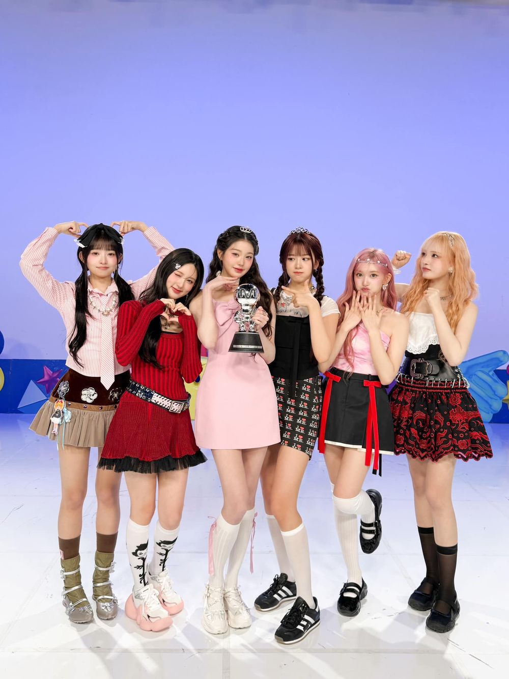 2025上半年女偶像專輯初動排行TOP7！IVE、i-dle破百萬，冠軍實力太驚人！-13