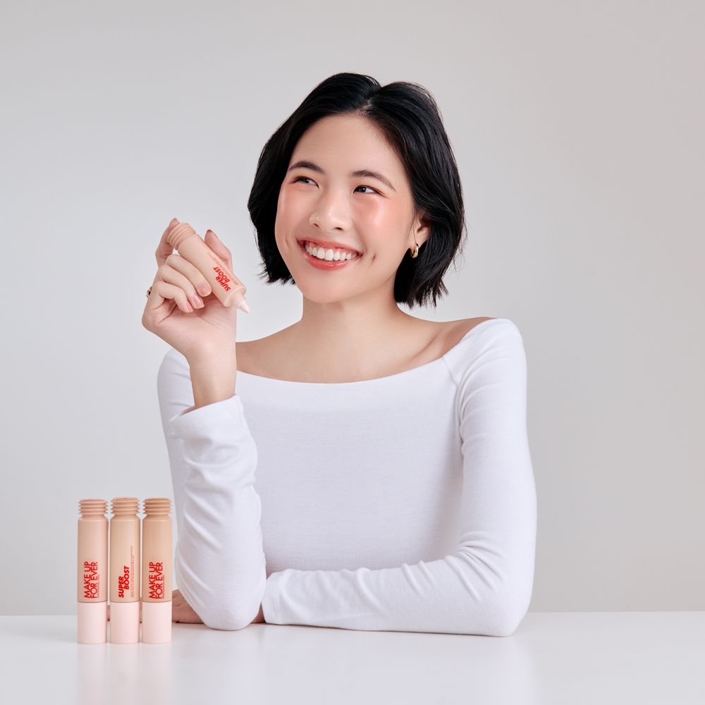 2025減法妝容大勢！MAKE UP FOR EVER「超能量美肌乳」一抹撫紋、澎潤、提亮，妝養合一、打造原生感裸妝！-3