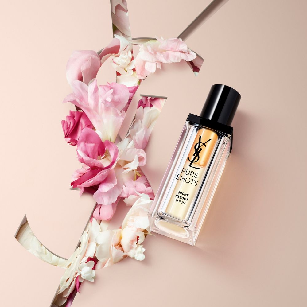 YSL母親節太寵粉！Rosé愛用皮革氣墊、偽體香裸膚之水一次入手，夢幻花燈只送不賣、柔粉三色LOGO禮盒美出新高度！-7