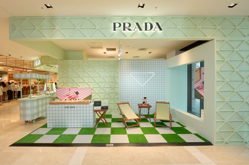 2025全台香氛新櫃推薦！PRADA野餐風活動開跑、ROOTON首家實體門市、LOEWE香氛體驗店...，沉浸式逛街！-8
