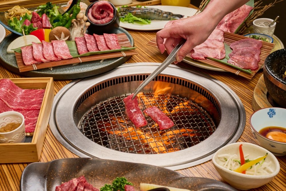 焼肉の名門赤虎推母親節限定套餐！頂級牛舌拼盤、日本霜降牛大份量肉肉超滿足，還有甜點飲品免費吃！-3