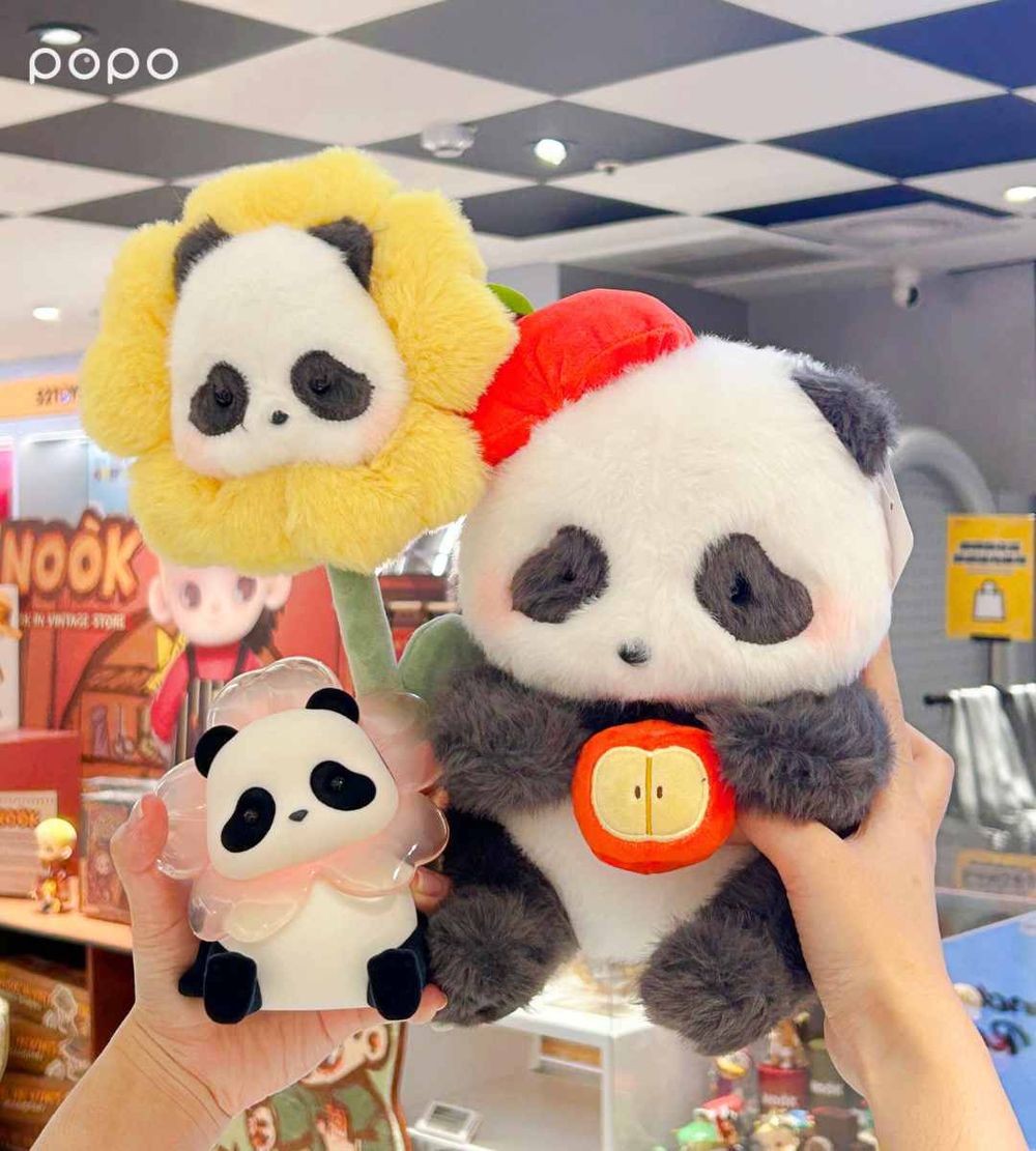 社群爆紅潮玩「52TOYS」插旗忠孝SOGO！滿滿熊貓牆可愛炸、蠟筆小新盲盒&迪士尼公仔必買周邊一次看！-17