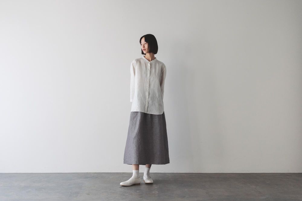 日妞爆愛！MUJI無印良品春夏「清爽穿搭」提案！亞麻襯衫、洋裝...懶人女孩衣櫃必備一件！-4