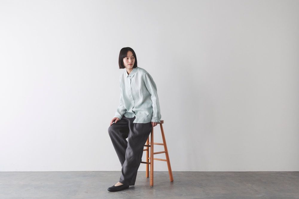 日妞爆愛！MUJI無印良品春夏「清爽穿搭」提案！亞麻襯衫、洋裝...懶人女孩衣櫃必備一件！-5