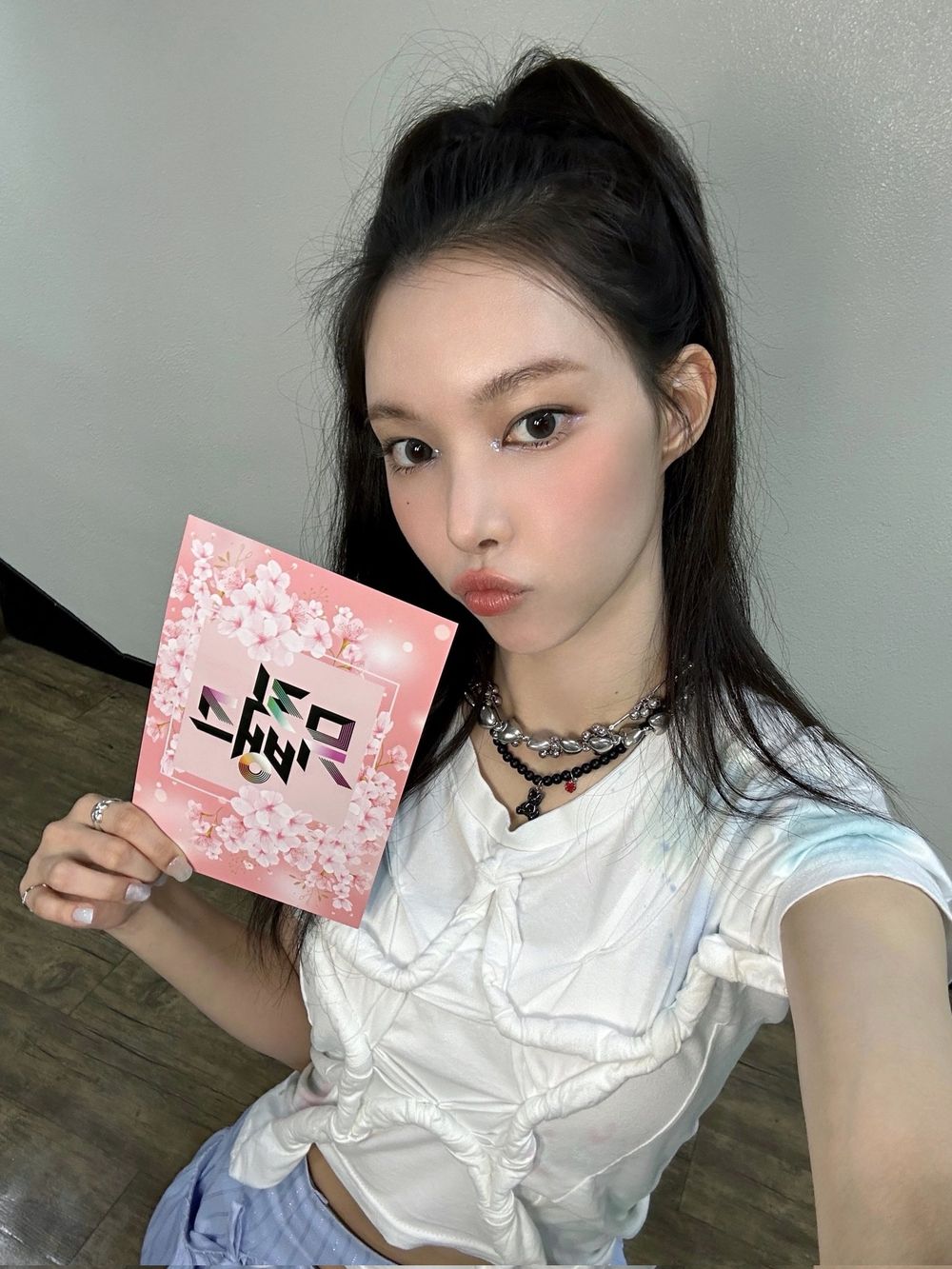 網友票選最想和她當朋友的新生代女偶像TOP7！Karina成「最佳好友」人選，海嫄零偶包親和力超受歡迎！-3