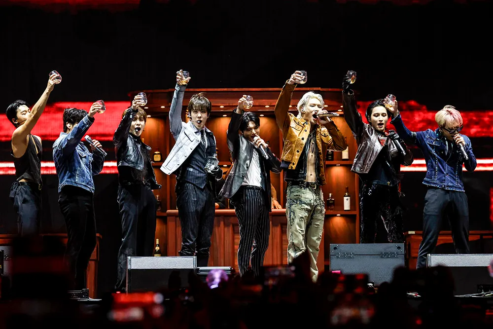 韓網票選9大戶外公演實力最強韓團！BLACKPINK氣場全開，ENHYPEN、SEVENTEEN爆發力太驚人！-10