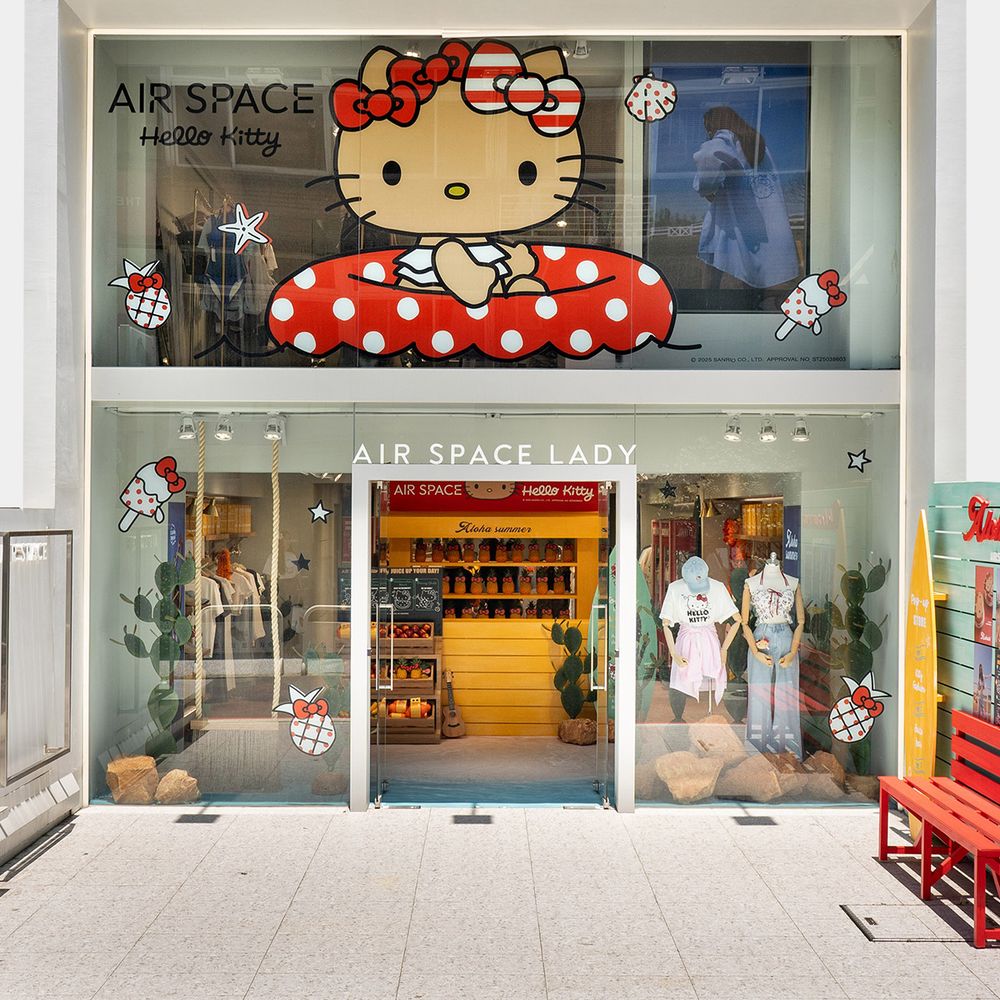 想衝去拍照！AIR SPACE新聯名「烤焦Hello Kitty」首度來台！超萌手機支架免費送！-8