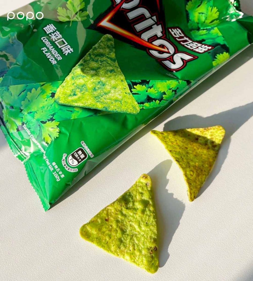 社群狂討論中！2025超商最新必買5大話題零食推薦、「香菜多力多滋」一上市就被搶到缺貨！-4