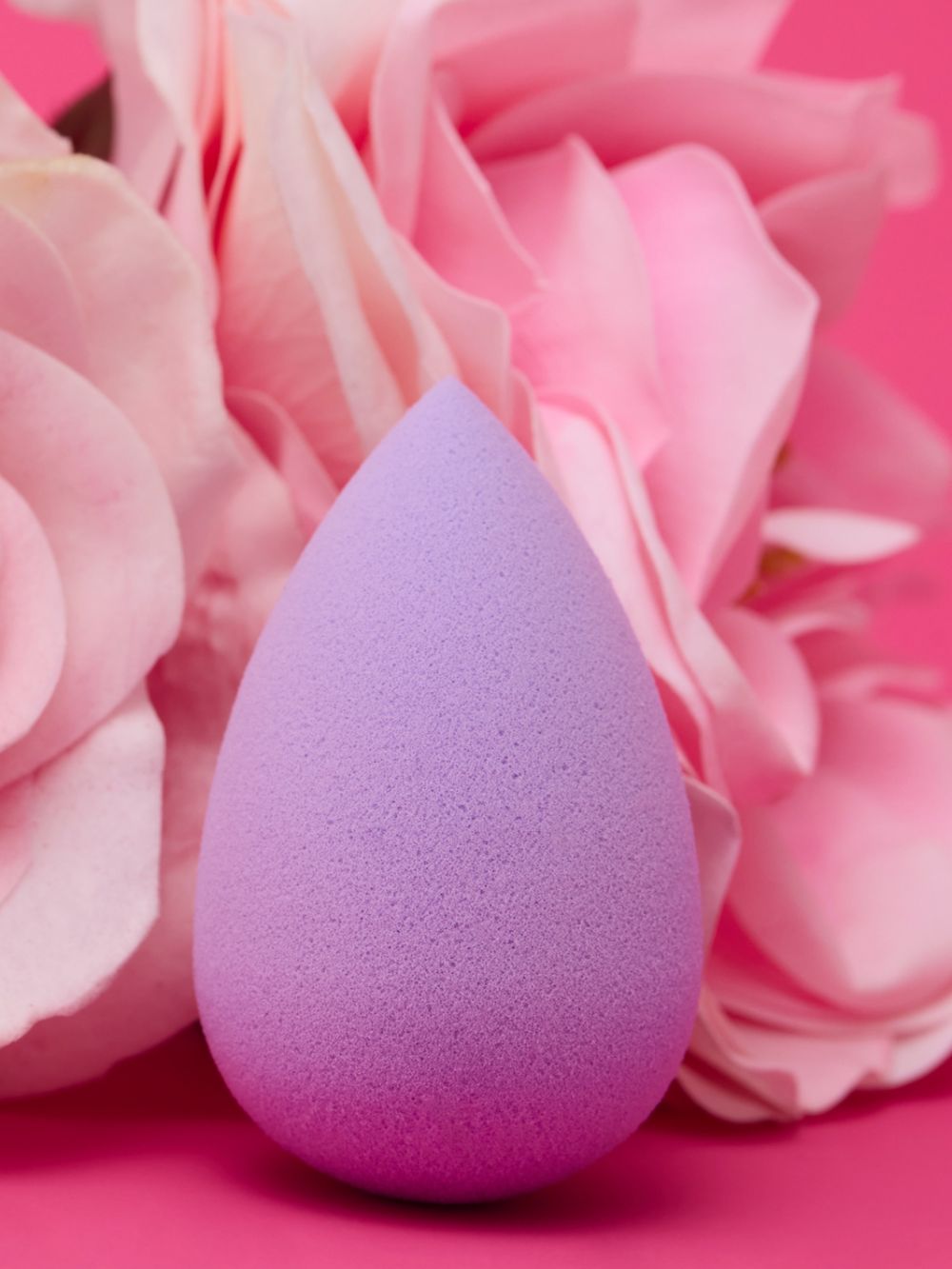 姊妹服貼底妝的秘密！Beautyblender春夏限定紫色午茶美妝蛋、午夜黑粉撲，2025母檔優惠通通9折起！-5