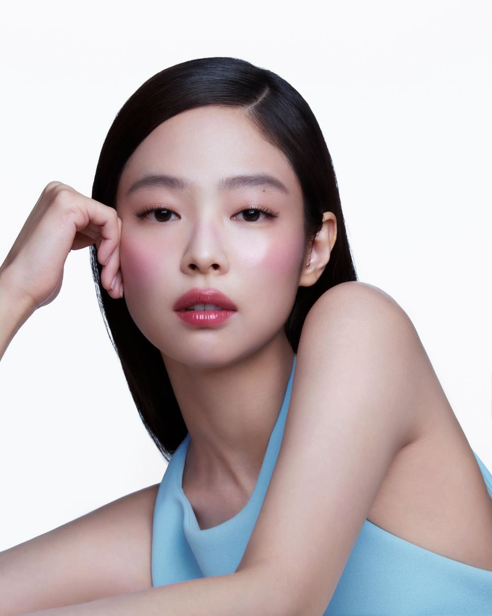 醫美界認證2025韓國整形範本女星TOP6公開！潤娥笑眼難複製，高允貞神顏美貌力壓Irene、張員瑛！-6