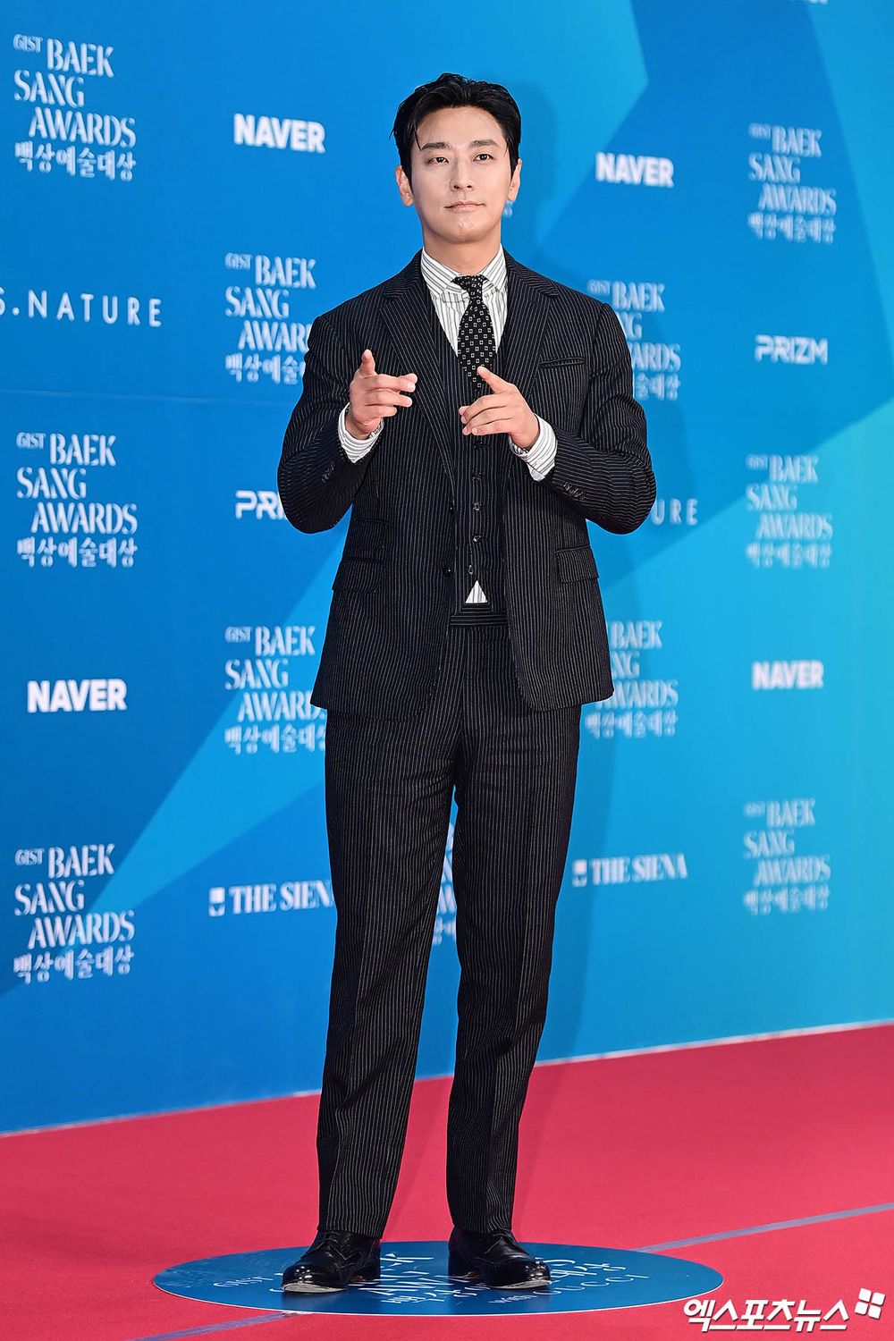 來淨化眼球！2025百想藝術大賞13位紅毯男神降臨！玄彬、邊佑錫根本白馬王子！-13