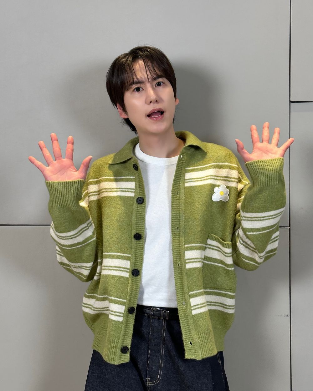 韓網爆紅6款超搞笑K-POP偶像小卡！Anton濕身泳照登熱搜，Super Junior小卡荒謬到笑翻全網！-6