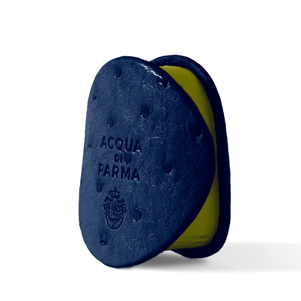 精品車用香氛推薦！Acqua di Parma「車用擴香皮套」全新夏季限量色上市，買鴕鳥皮套送千元香氛膠囊！-4