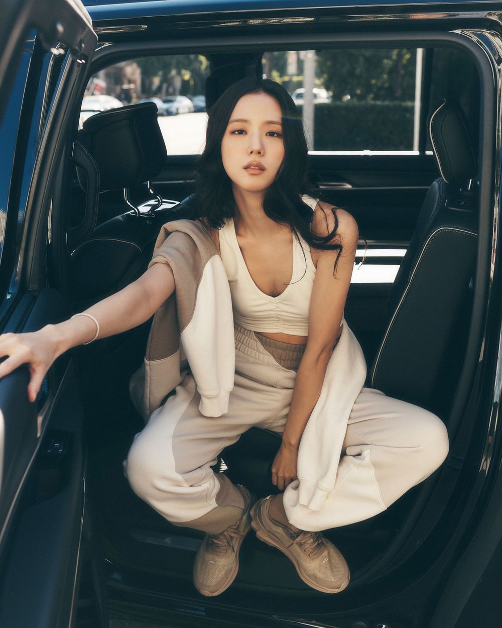 2025女團成員個人廣告代言排行榜公開！張員瑛10大代言橫掃上百億，Jennie、Karina緊追在後！-2