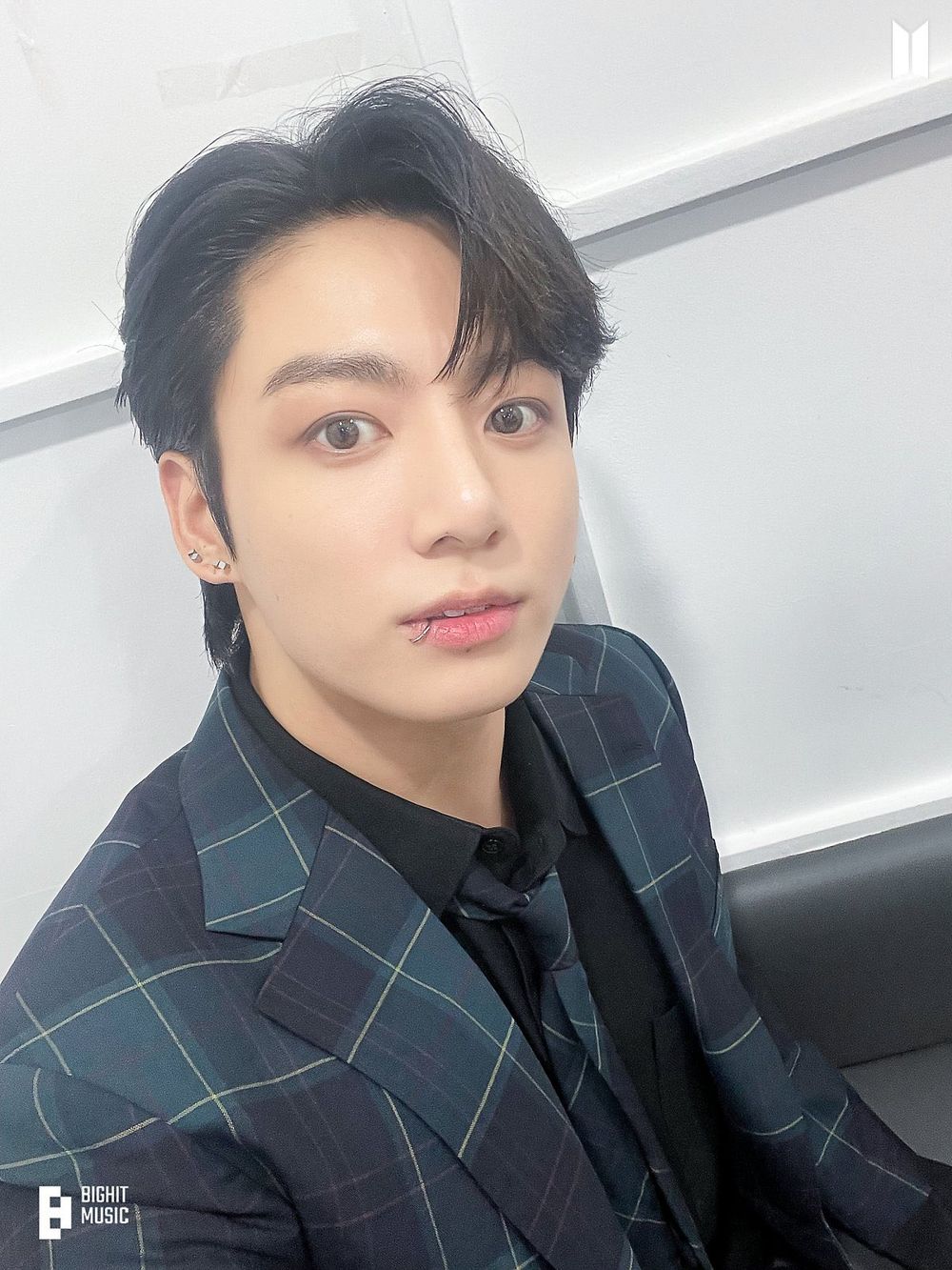 韓網瘋傳6位KPOP人氣男偶像童年照！杋圭、Felix天生的顏值擔當，車銀優全網認證最強顏霸！-8