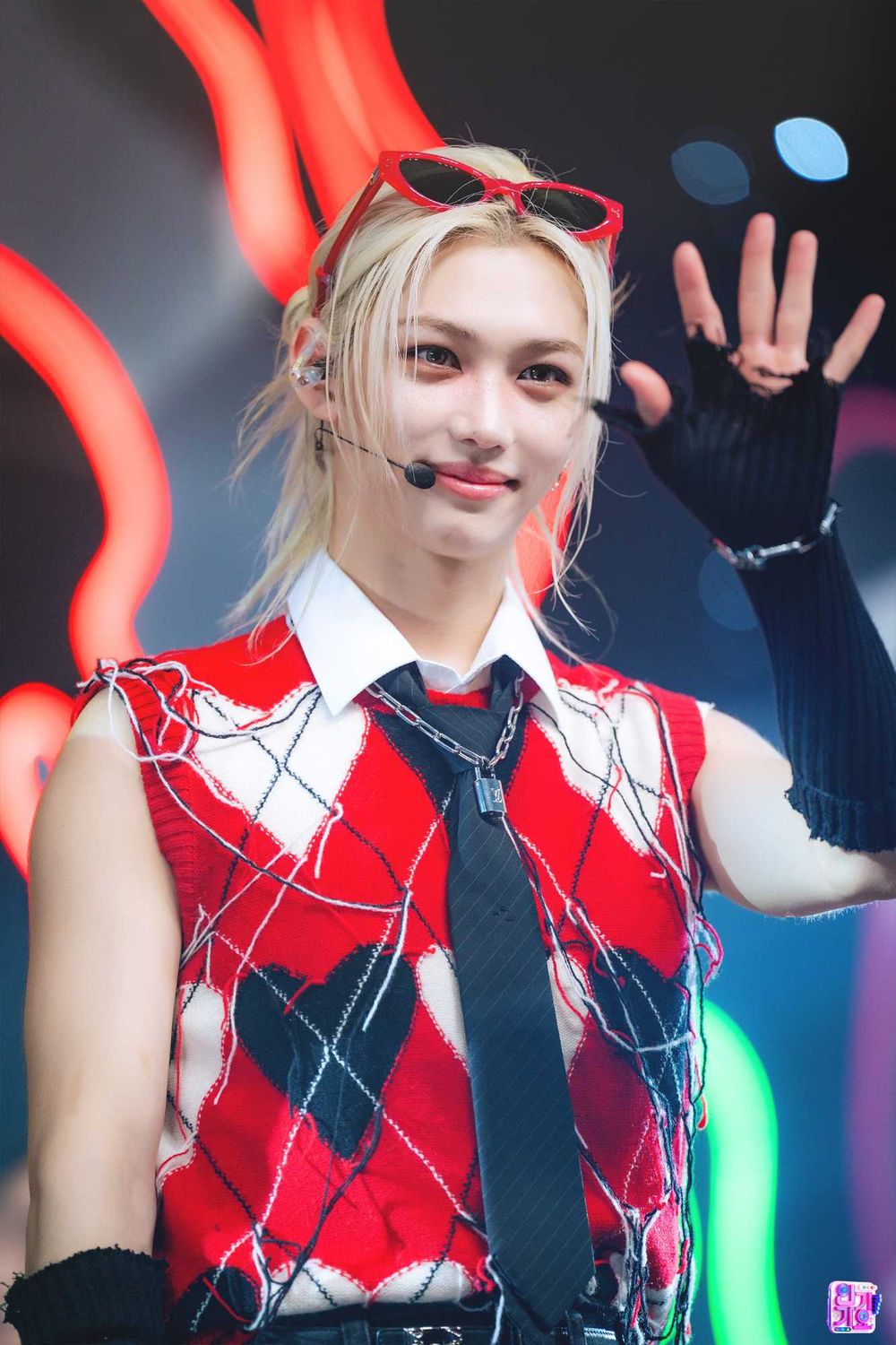 韓網瘋傳6位KPOP人氣男偶像童年照！杋圭、Felix天生的顏值擔當，車銀優全網認證最強顏霸！-10