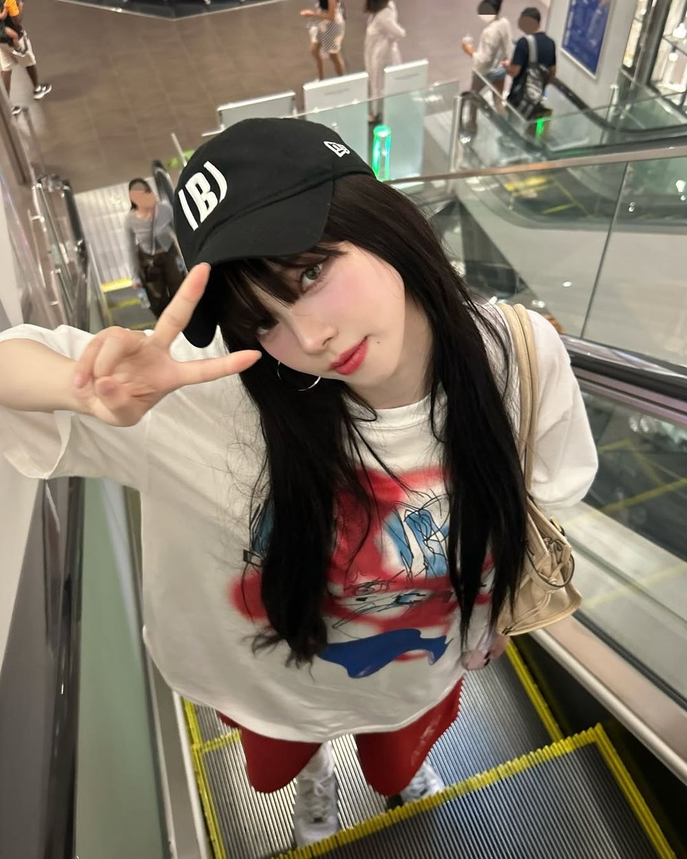 Karina身價再漲！將成為MLB最新代言人？！私下根本帽子魔人、這樣戴秒變巴掌臉！-5